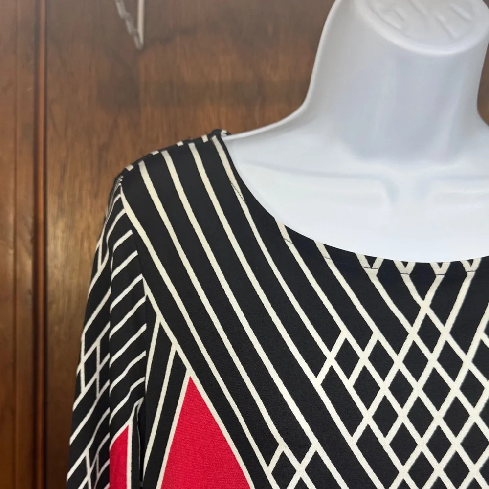 Alfani Black, White and Red Geometric Tunic Size M - Picture 3 of 6
